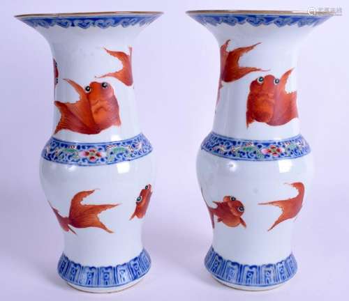 AN UNUSUAL PAIR OF EARLY 20TH CENTURY CHINESE VASES