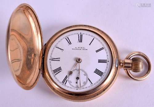 AN ANTIQUE A W WALTHAM MASS YELLOW METAL POCKET WATCH.