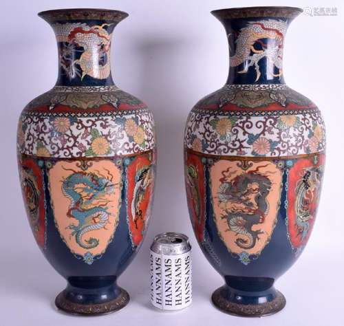 A LARGE PAIR OF 19TH CENTURY JAPANESE MEIJI PERIOD