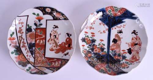 A PAIR OF 18TH CENTURY JAPANESE MEIJI PERIOD IMARI