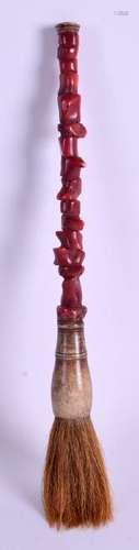 AN EARLY 20TH CENTURY CHINESE CARVED CORAL AND BONE