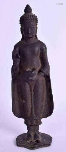 AN 18TH CENTURY ASIAN BURMESE THAI BRONZE FIGURE OF