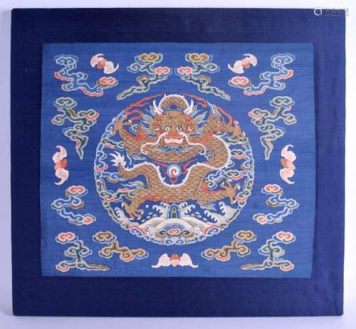 A FINE 18TH CENTURY CHINESE SQUARE FORM KESI SILK PANEL