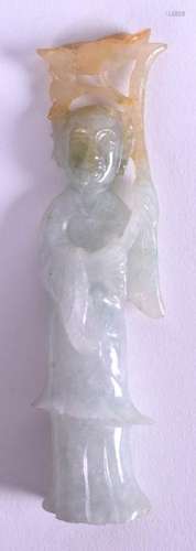 AN EARLY 20TH CENTURY CHINESE CARVED JADEITE FIGURE OF