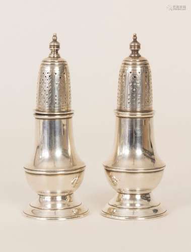 Salz und Pfefferstreuer / Salt and pepper shakers,…