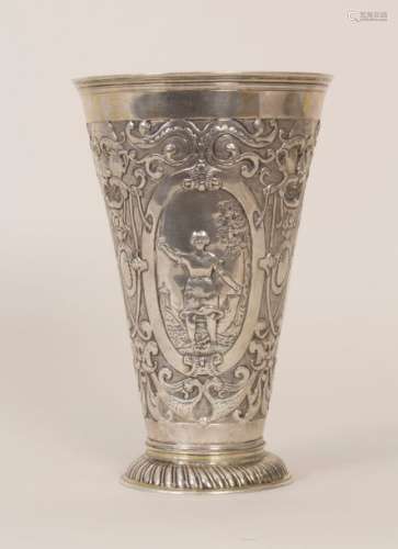 Hochzeitsbecher / A silver wedding cup, Peter Pola…