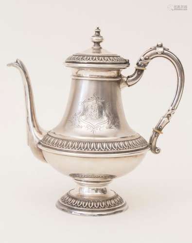 Teekanne / A silver tea pot, J. Schumacher, deutsc…