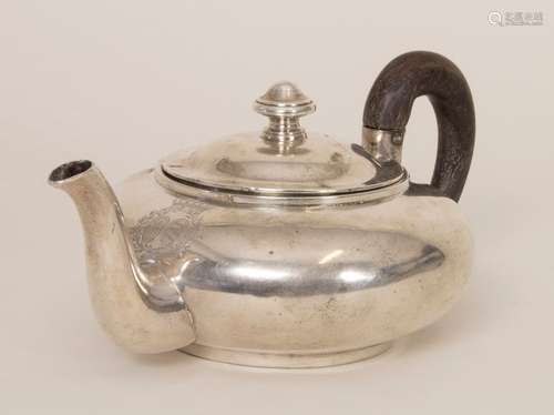 Empire Teekanne / An Empire silver tea pot, Neapel…