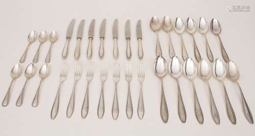 Konvolut Bestecke / 32 pieces of silver cutlery, d…