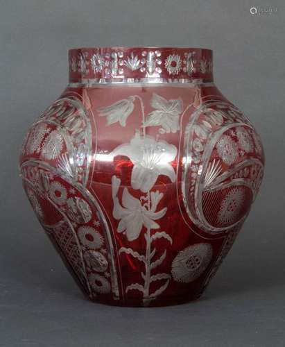 Blumenvase / A flower vase, Böhmen, 20. Jh.