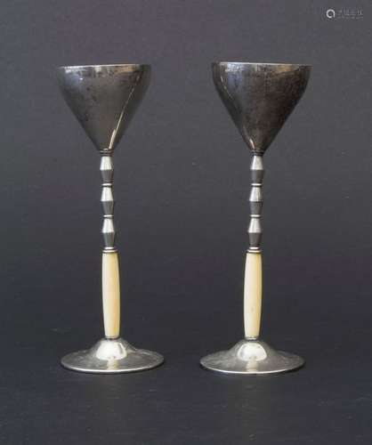 Paar seltene Jugendstil Likörbecher / A pair of ra…