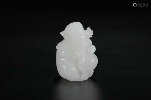 A Chinese Carved Jade Pendant