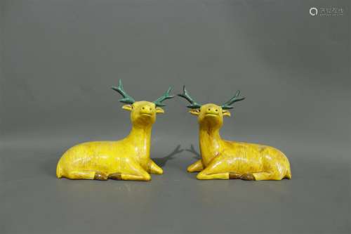 A Pair of Chinese Yellow Glazed Porcelain Deers Decoration