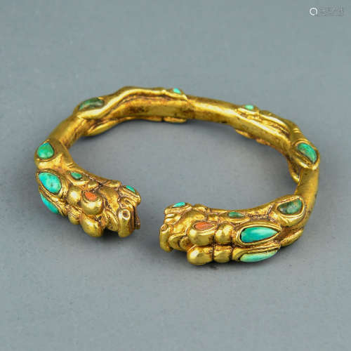 A Chinese Gilt Bronze Bracelet