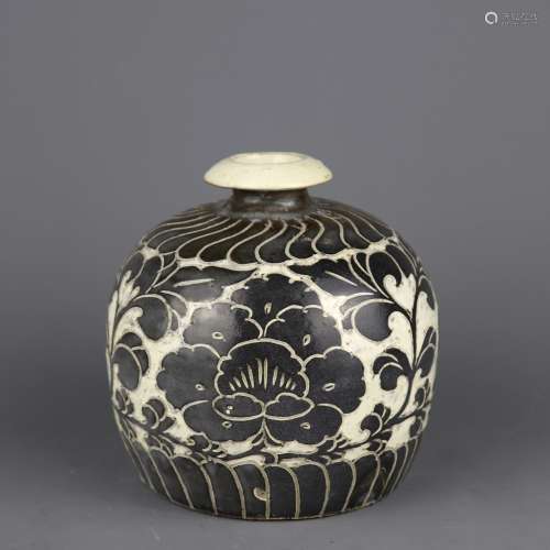 A Chinese Cizhou Porcelain Vase