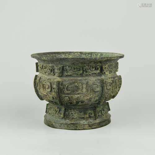 A Chinese Bronze Pot
