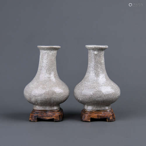 A Pair of Chinese Ge-Type Porcelain Vases