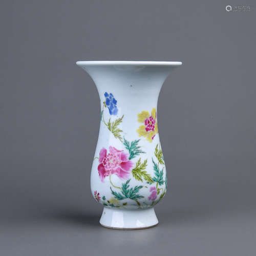 A Chinese Famille-Rose Porcelain Vase