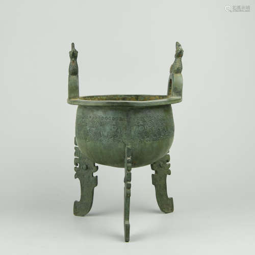 A Chinese Bronze Pot