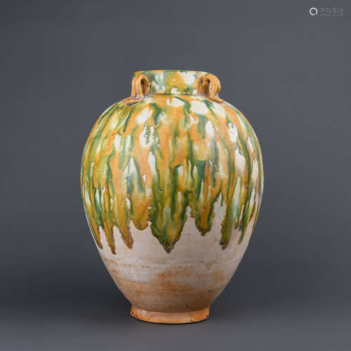 A Chinese San-Cai Porcelain Jar