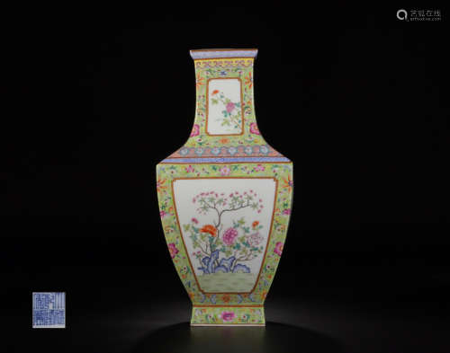 A FAMILLE ROSE VASE WITH FLOWER PATTERNS AND QIANLONG MARKING