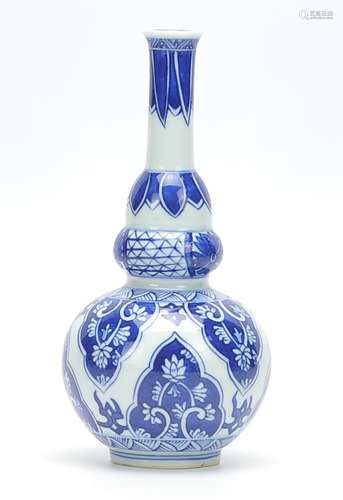 Chinese Blue And White Gourd Vase