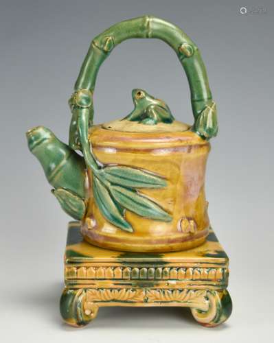 Elaborate Frog & Bamboo Teapot w/ Matching Base