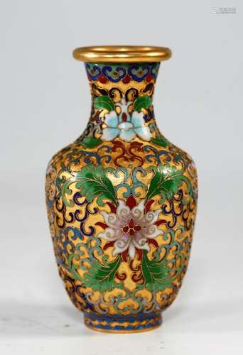 Chinese decorative enameled Bronze vase