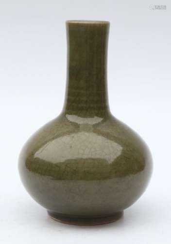 Chinese Song Dynasty Longquan Kiln Porcelain Vase