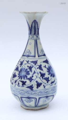 Chinese Yuan Dynasty Blue And White Pocelain