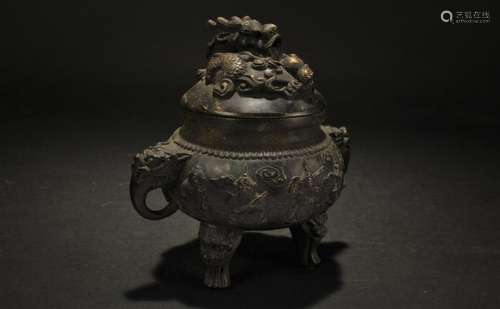 A Chinese Duo-handled Estate Censer Display