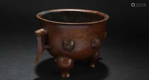 A Chinese Duo-handled Tri-podded Censer Display