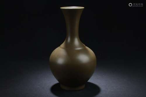 A Flat-opening Chinese Teacolor Estate Porcelain Vase