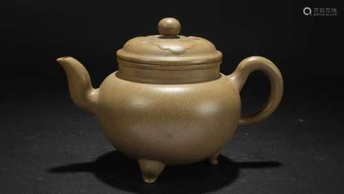 A Chinese Lidded Tri-podded Fortune Tea Pot