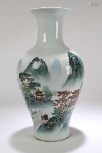 A Chinese Mountain-view Estate Porcelain Vase Display