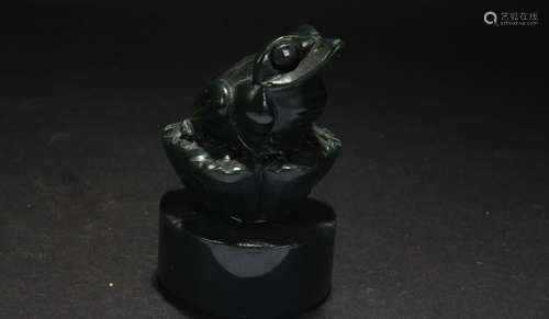 A Chinese Jade-curving Estate Fortune Frog Seal