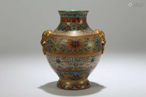 A Chinese Duo-handled Estate Detailed Porcelain Vase