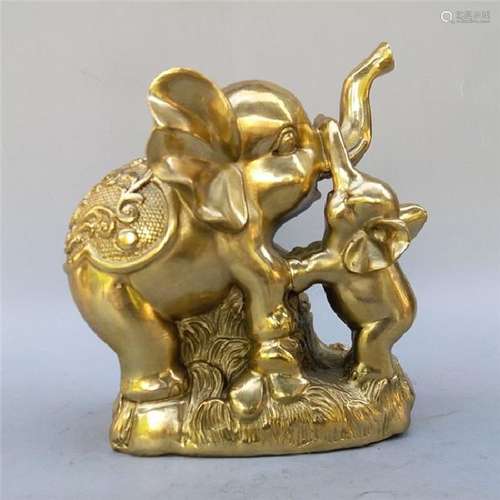 A GILT BRONZE ELEPHANT STATUE QING DYNASTY.