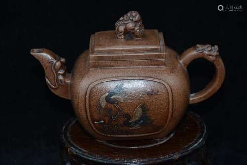 A BRWON CRANE ZISHA TEAPOT YIXING.