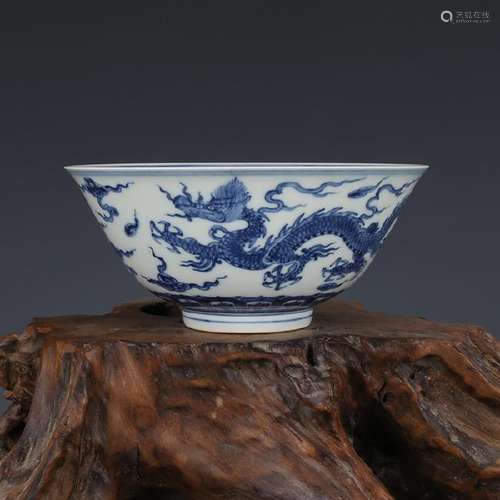 A BLUE & WHITE DRAGON & PHOENIX BOWL CHENGHUA MARK.