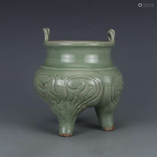 A GREEN GLAZED DOUBLE HANDLE CENSER MING DYNASTY.