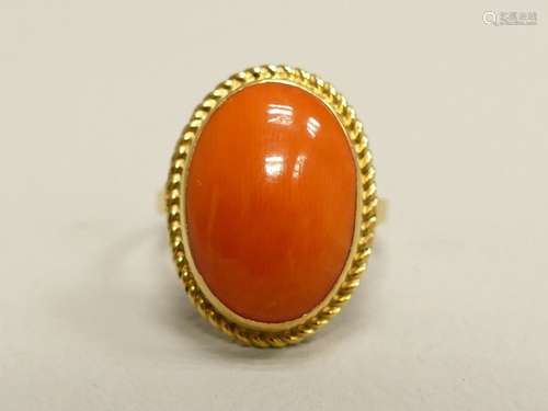 Bague en or jaune 18 carats sertie d'un cabochon d…