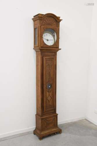 Horloge gaine Charles X en chêne (Ht 260cm)