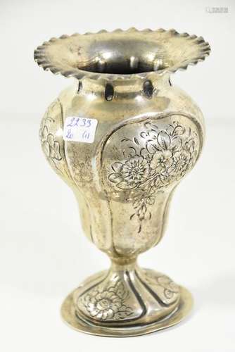 Vase en argent 800/1000