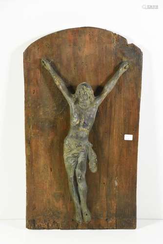 Christ en fer sur bois (Ht.36cm)