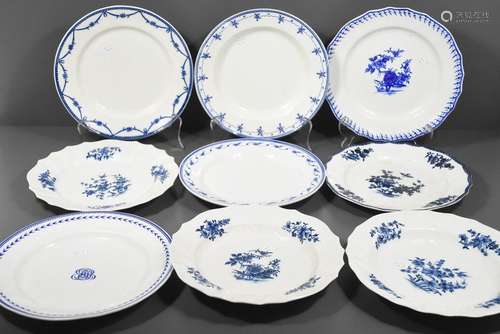 Lot de 9 assiettes en porcelaine de Tournai, 18ème…