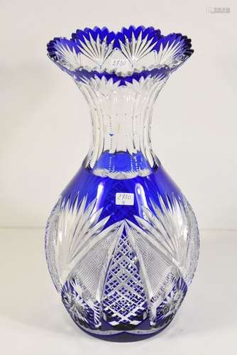 Vase en cristal Val Saint Lambert incolore doublé …