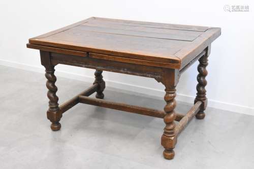 Table de style Louis XIII en chêne à allonges (Ht …