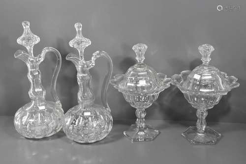 Paire de drageoirs et 2 carafes en cristal (H:30 e…