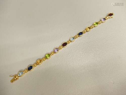 Bracelet en or jaune 18 carats ornés de saphir, ci…